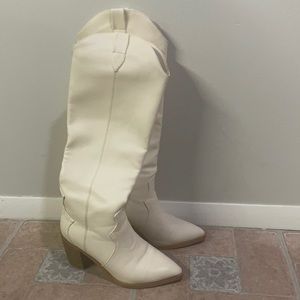Princess Polly boots